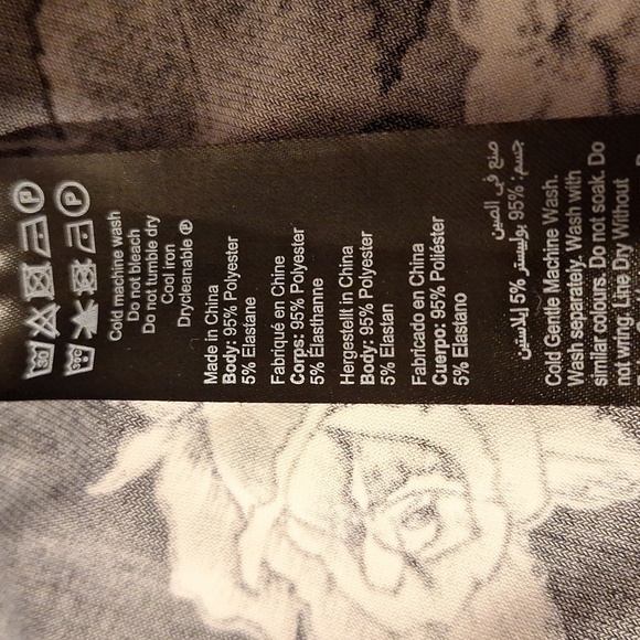 B womens Evans floral short sleeve stretch plus size top 20 - Picture 4 of 4